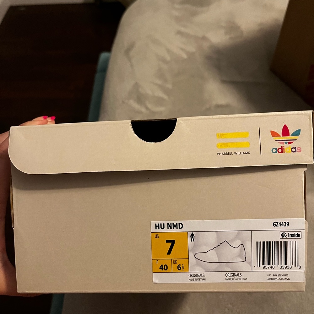 Limited edition Pharrell Williams Adidas - Picture 5 of 5